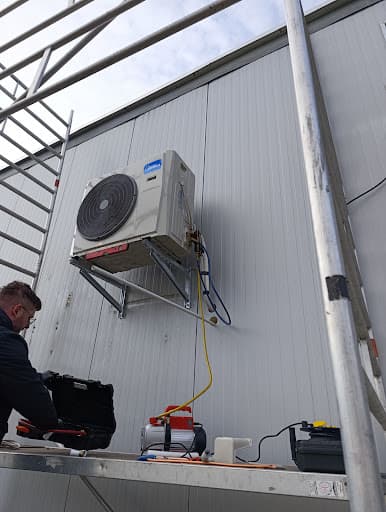 KälteKlimaService Kältetechnik Klimatechnik in Köln und Umgebung — Kundenfoto