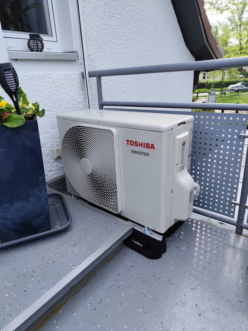 dedatec Klimatechnik – Wir bauen Ihre Klimaanlage in Berlin fachgerecht ein.