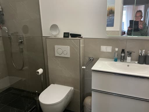Schöne Bäder Heizung - Sanitär - Klima - Lüftung | Hannover — Kundenfoto