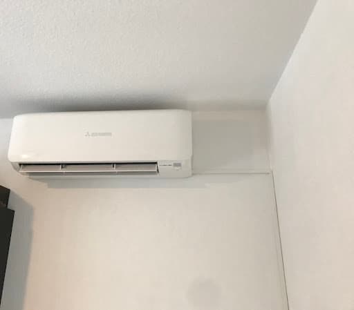 Kleinsorg Kälte Klima Spezialist für Split Klimaanlagen für Privat- Gewerbe & Praxen & MRT/CT Kaltwasseranlagen im Raum Köln — Kundenfoto